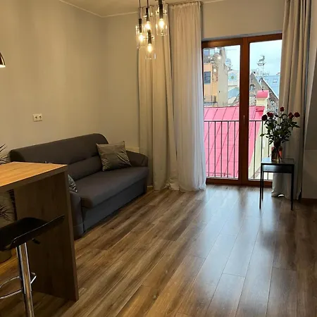 Cozy Apartmant In Oldtown & Free Underground Parking